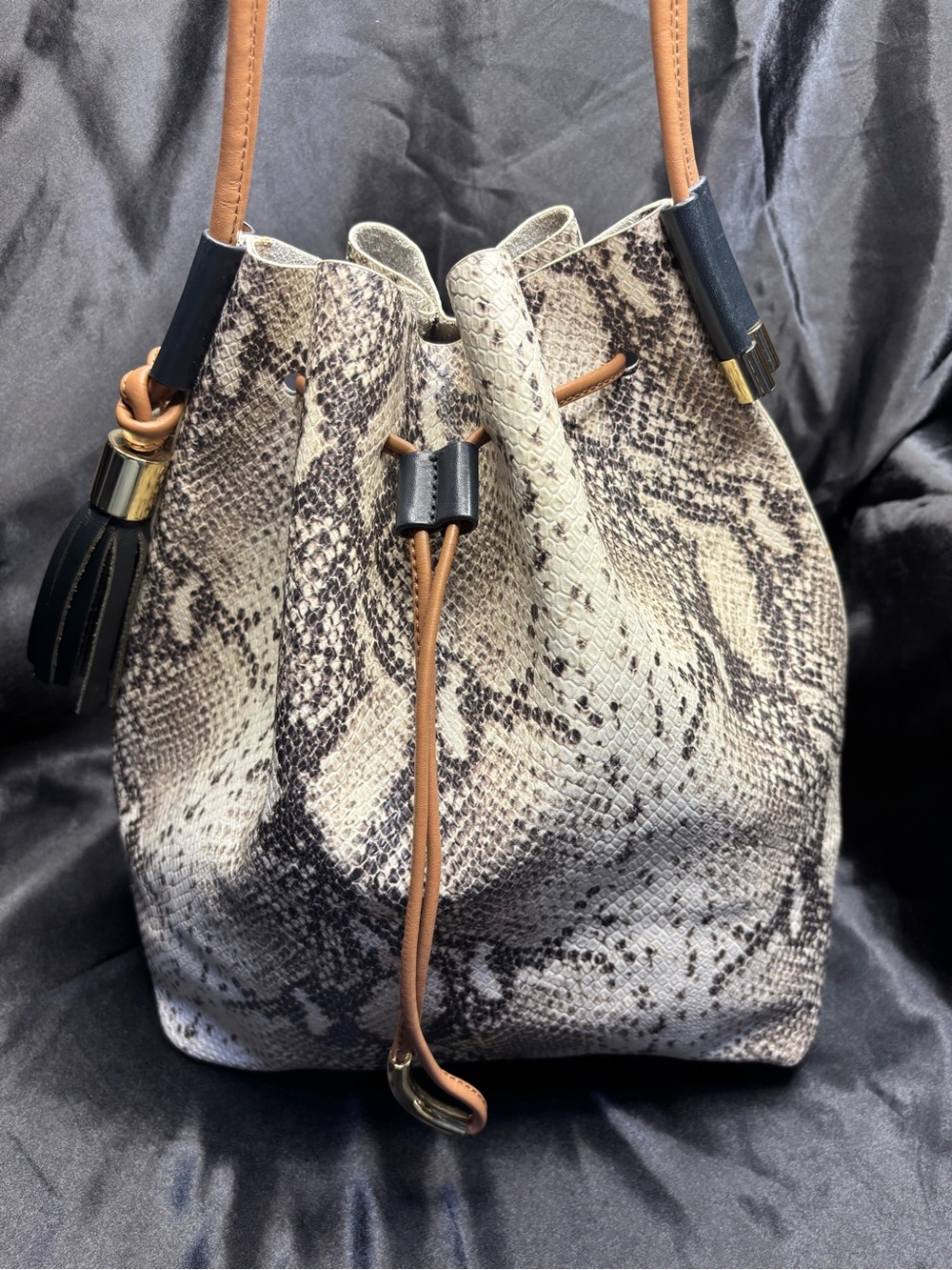 Vince Camuto Lorin Python Print Drawstring Bucket Bag - Picture 2 of 10